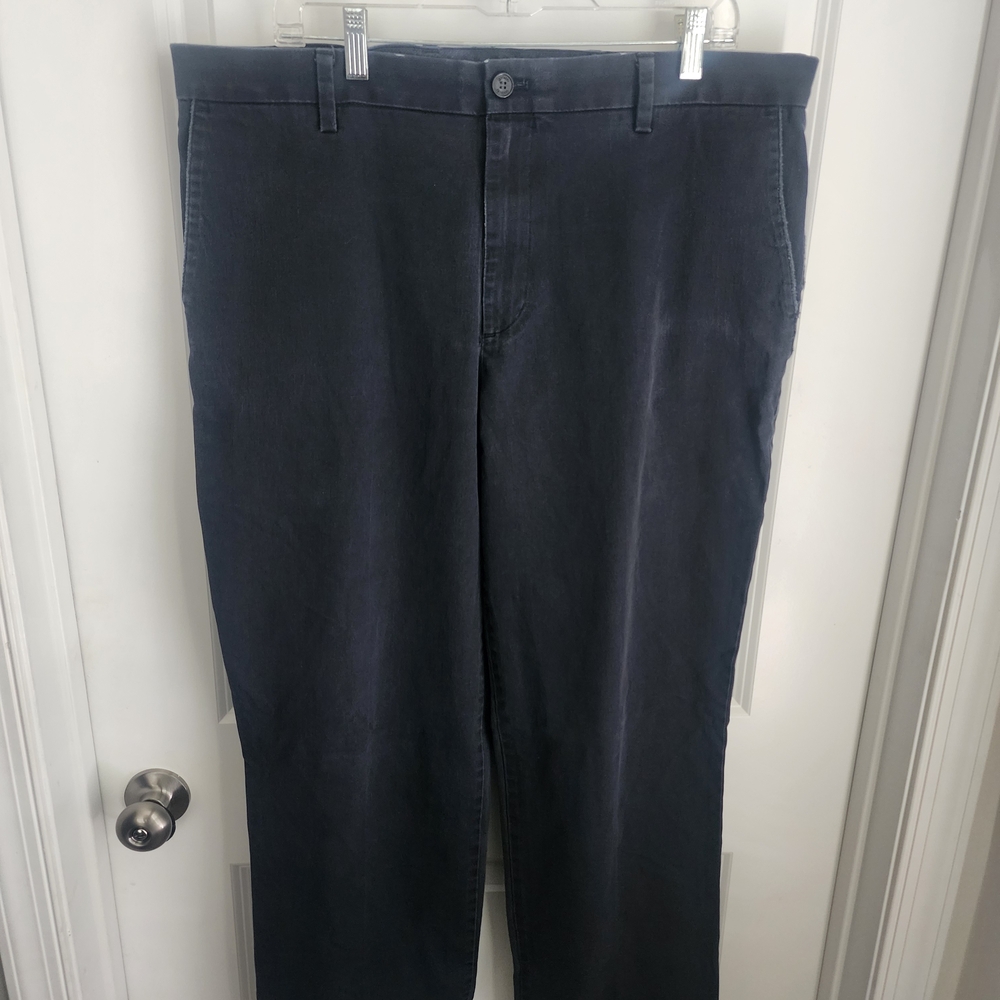 Dockers Men's Dark Blue Chinos